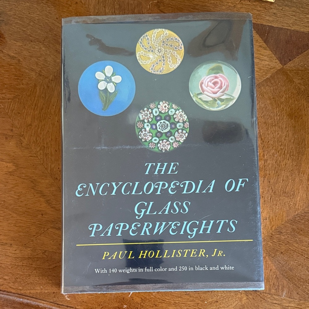 The Encyclopedia of Glass Paperweights Book